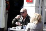 Amsterdam 21 april 2016 
Maik de Boer met een vriendin op terras.