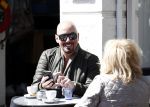 Amsterdam 21 april 2016 
Maik de Boer met een vriendin op terras.