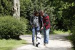 Amsterdam 14 mei 2016
Martijn Krabbe en zijn vriendin Noi Pakon aan het wandelen met de hond in het park.
