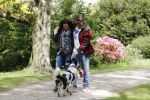 Amsterdam 14 mei 2016
Martijn Krabbe en zijn vriendin Noi Pakon aan het wandelen met de hond in het park.