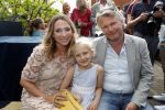 Amsterdam 9 mei 2016 
Presentatie boek Jet van Nieuwkerk bij de westergasfabriek.
May-Britt Mobach met man en dochter