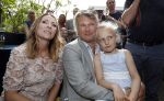 Amsterdam 9 mei 2016 
Presentatie boek Jet van Nieuwkerk bij de westergasfabriek.
May-Britt Mobach met man en dochter