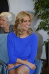Blaricum 26 april 2016
Natasja Froger krijgt lintje voor al haar verdiensten voor onze samenleving. Haar man Rene  familie vader  moeder en vriendinnen zijn er natuurlijk bij.