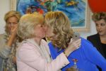 Blaricum 26 april 2016
Natasja Froger krijgt lintje voor al haar verdiensten voor onze samenleving. Haar man Rene  familie vader  moeder en vriendinnen zijn er natuurlijk bij.