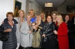 Blaricum 26 april 2016
Natasja Froger krijgt lintje voor al haar verdiensten voor onze samenleving. Haar man Rene  familie vader  moeder en vriendinnen zijn er natuurlijk bij.