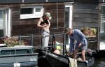 Amsterdam 7 mei 2016 
Barry Atsma en Noortje Herlaar gaan varen samen met Barry zijn kinderen. Ze varen vanaf haar woonboot de amstel op.