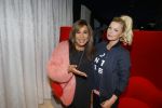 Amsterdam 26 april 2016
Presentatie net 5 programma de wereld rond in 6 stappen in het Andaz hotel.
Patty Brard en Bridget Maasland