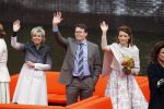 Zwolle 27 april 2016
Koningsdag in Zwolle met Koning Willem Alexander Koningin Maxima Prinses Amalia Ariane Alexia Prins Constantijn Prinses Laurentien Prins Maurits Prinses Marilene Prins Bernhard Prinses Annette Prins Pieter Christiaan Prinses Anita Prins Floris en Prinses Aimee.