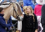 Zwolle 27 april 2016
Koningsdag in Zwolle met Koning Willem Alexander Koningin Maxima Prinses Amalia Ariane Alexia Prins Constantijn Prinses Laurentien Prins Maurits Prinses Marilene Prins Bernhard Prinses Annette Prins Pieter Christiaan Prinses Anita Prins Floris en Prinses Aimee.