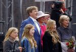 Zwolle 27 april 2016
Koningsdag in Zwolle met Koning Willem Alexander Koningin Maxima Prinses Amalia Ariane Alexia Prins Constantijn Prinses Laurentien Prins Maurits Prinses Marilene Prins Bernhard Prinses Annette Prins Pieter Christiaan Prinses Anita Prins Floris en Prinses Aimee.