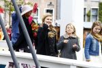 Zwolle 27 april 2016
Koningsdag in Zwolle met Koning Willem Alexander Koningin Maxima Prinses Amalia Ariane Alexia Prins Constantijn Prinses Laurentien Prins Maurits Prinses Marilene Prins Bernhard Prinses Annette Prins Pieter Christiaan Prinses Anita Prins Floris en Prinses Aimee.
