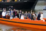 Zwolle 27 april 2016
Koningsdag in Zwolle met Koning Willem Alexander Koningin Maxima Prinses Amalia Ariane Alexia Prins Constantijn Prinses Laurentien Prins Maurits Prinses Marilene Prins Bernhard Prinses Annette Prins Pieter Christiaan Prinses Anita Prins Floris en Prinses Aimee.