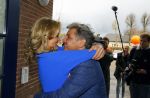 Blaricum 26 april 2016
Natasja Froger krijgt lintje voor al haar verdiensten voor onze samenleving. Haar man Rene  familie vader  moeder en vriendinnen zijn er natuurlijk bij.
