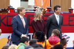 Amsterdam 22 april 2016
Koning Willem Alexander en Koningin Maxima bij de opening van de koningsspelen in Amsterdam.
Richard Krajicek vangt ze op en Johnny de Mol doet de presentatie.