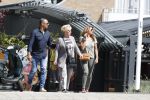 Amsterdam 9 mei 2016
Ruud Gullit aan het lunchen bij the harbour club met zijn moeder Ria en vriendin Karin de Rooij.