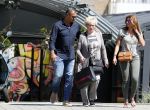 Amsterdam 9 mei 2016
Ruud Gullit aan het lunchen bij the harbour club met zijn moeder Ria en vriendin Karin de Rooij.