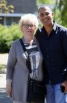 Amsterdam 9 mei 2016
Ruud Gullit aan het lunchen bij the harbour club met zijn moeder Ria en vriendin Karin de Rooij.