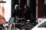 Amsterdam 18 april 2016 
Susan Visser met een kennis uit USA op de fiets en aan het shoppen in Amsterdam zuid.