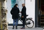 Amsterdam 18 april 2016 
Susan Visser met een kennis uit USA op de fiets en aan het shoppen in Amsterdam zuid.