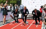 Amsterdam 12 mei 2016 
Tess Milne presenteert de business Run op de zuidas. De promotie dames zijn van Stella agency.