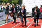 Amsterdam 12 mei 2016 
Tess Milne presenteert de business Run op de zuidas. De promotie dames zijn van Stella agency.
