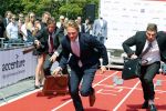 Amsterdam 12 mei 2016 
Tess Milne presenteert de business Run op de zuidas. De promotie dames zijn van Stella agency.