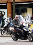 Amsterdam 16 april 2016
Wesly Bronkhorst op zijn scooter op de PC hooftstraat