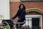 Amsterdam 29 april 2017  
Airen Mylene op de fiets in  Amsterdam zuid