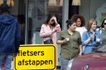 Amsterdam 31 maart 2017
Carice v Houten doet boodschappen met een vriendin