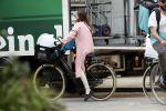 Amsterdam 31 maart 2017
Carice v Houten doet boodschappen met een vriendin