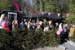 Lelystad 7 april 2017 
Uitreiking boek Christa Krommenhoek ( dochter Koos Alberts). Koos en Joke krijgen het eerste boek van haar.