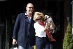 Amsterdam 4 april 2017  
Connie Witteman en Eugene v Dun metb hun puppy Rocco in amsterdam zuid.