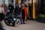 Amsterdam 29 april 2017
Connie Witteman met vriend Eugene v Dun met hun hond op de pc hooftstraat