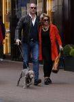 Amsterdam 29 april 2017
Connie Witteman met vriend Eugene v Dun met hun hond op de pc hooftstraat