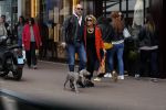 Amsterdam 29 april 2017
Connie Witteman met vriend Eugene v Dun met hun hond op de pc hooftstraat