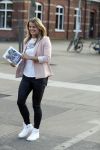 Amsterdam 9 mei 2017 
Presentatie boek Dafne Schippers en haar zus Sanne . Titel van het boek is Dafne Likes.