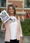 Amsterdam 9 mei 2017 
Presentatie boek Dafne Schippers en haar zus Sanne . Titel van het boek is Dafne Likes.