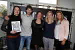 Amsterdam 9 mei 2017 
Presentatie boek Dafne Schippers en haar zus Sanne . Titel van het boek is Dafne Likes. Edith Bos krijgt het eerste exemplaar