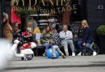 Amsterdam 3 april 2017 
Danie Bles met haar zoon en vader Jos Bles en zijn vrouw Marlene voor de winkel van Danie op de cornelis schuytstraat
