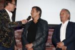 Amsterdam 13 april 2017 
Presentatie boek Dick Maas in de smet studios. Tatjana en Huub Stapel ontvangen het eerste exemplaar.