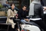 Amsterdam 29 april 2017
Zanger Dotan met (een) vriendin opm terras en op straat in Amsterdam zuid.