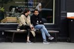 Amsterdam 29 april 2017
Zanger Dotan met (een) vriendin opm terras en op straat in Amsterdam zuid.