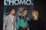 Amsterdam 8 mei 2017
Presentatie L'Homo met Douwe Bob op de cover. Linda de Mol overhandigt het eerste exemplaar.