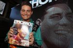 Amsterdam 8 mei 2017
Presentatie L'Homo met Douwe Bob op de cover. Linda de Mol overhandigt het eerste exemplaar.