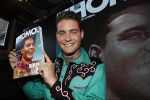 Amsterdam 8 mei 2017
Presentatie L'Homo met Douwe Bob op de cover. Linda de Mol overhandigt het eerste exemplaar.