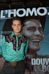 Amsterdam 8 mei 2017
Presentatie L'Homo met Douwe Bob op de cover. Linda de Mol overhandigt het eerste exemplaar.