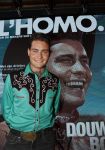 Amsterdam 8 mei 2017
Presentatie L'Homo met Douwe Bob op de cover. Linda de Mol overhandigt het eerste exemplaar.