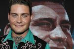 Amsterdam 8 mei 2017
Presentatie L'Homo met Douwe Bob op de cover. Linda de Mol overhandigt het eerste exemplaar.