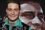Amsterdam 8 mei 2017
Presentatie L'Homo met Douwe Bob op de cover. Linda de Mol overhandigt het eerste exemplaar.