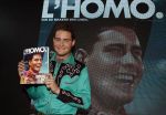 Amsterdam 8 mei 2017
Presentatie L'Homo met Douwe Bob op de cover. Linda de Mol overhandigt het eerste exemplaar.